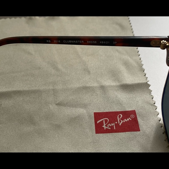 Ray-Ban Polarizes Clubmaster Classic Sunglasses in Tortoise and Green Classic - Picture 5 of 7